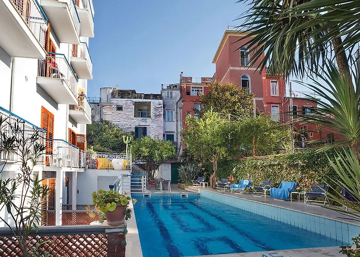 Hotel Club (Adults Only)