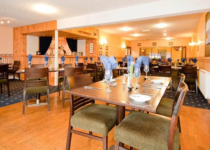 Castletown Hotel