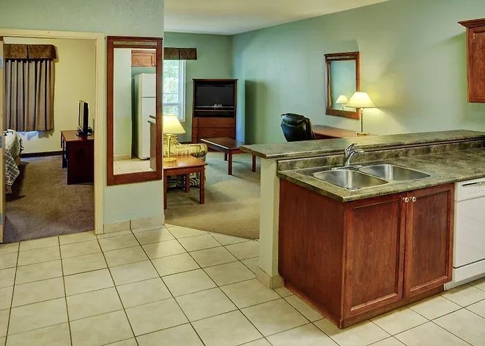 Lakeview Inns & Suites - Chetwynd