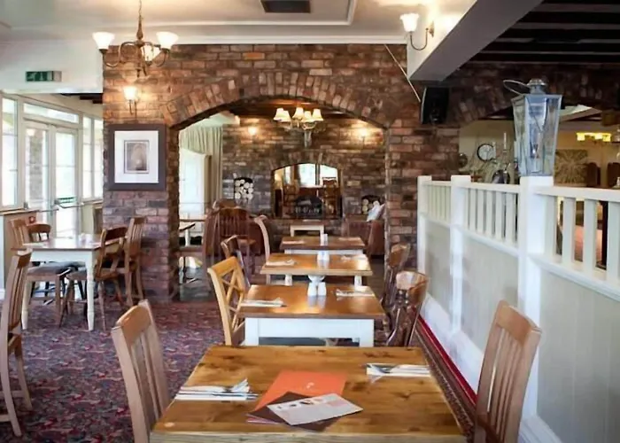 Moreton Park Hotel
