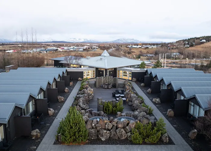 The Hill Hotel At Fluthir