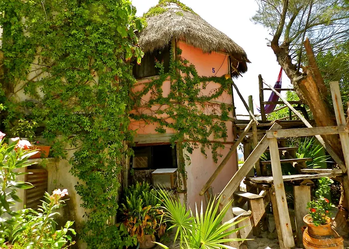 Acamaya Reef Cabanas