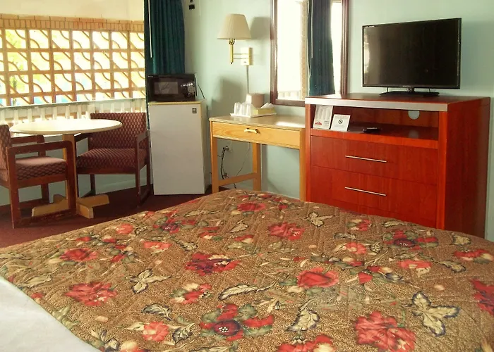Royal Motel