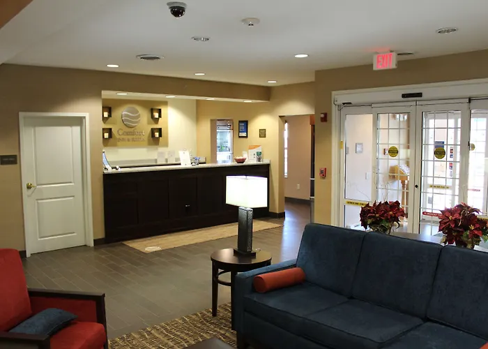 Comfort Inn & Suites Northern Kentucky