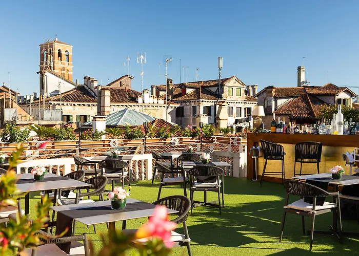 Hotel A La Commedia