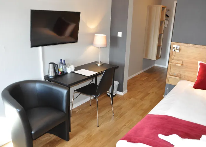 City Hotel