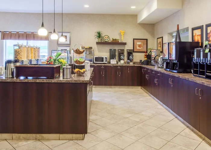 Ramada By Wyndham Camrose