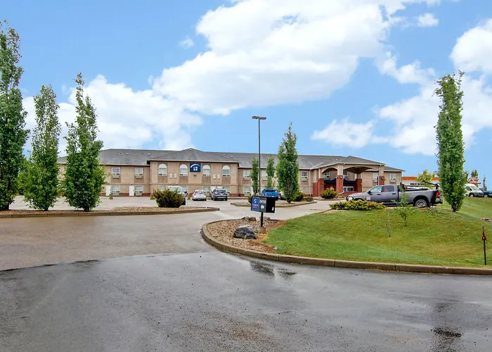 Clarion Pointe Rimbey
