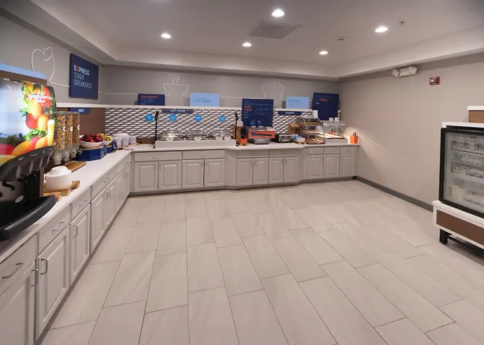 Holiday Inn Express Suites Little Rock West By Ihg