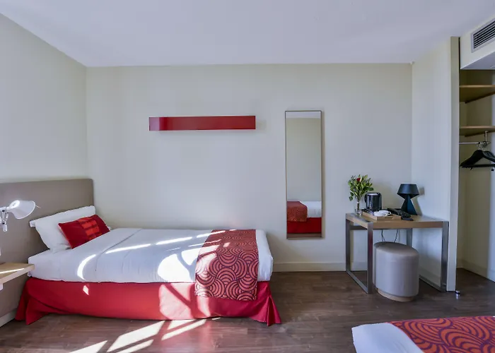 Hotel Bordeaux Clemenceau By Happyculture