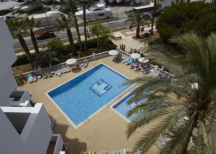Hotel Tres Torres
