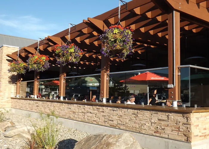 Divya Sutra Plaza And Conference Centre, Vernon, Bc