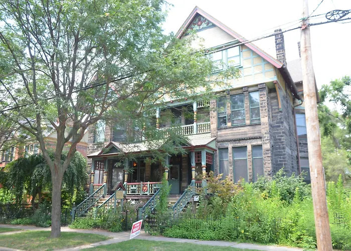 Stone Gables Inn