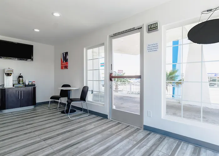 Motel 6-Barstow, Ca - Route 66