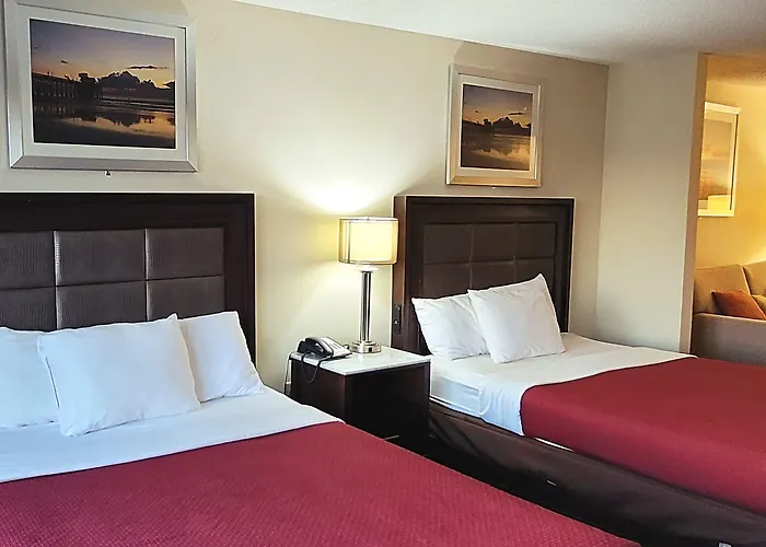 Home Inn & Suites