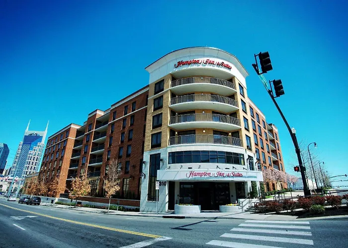 Hampton Inn & Suites Nashville-Downtown
