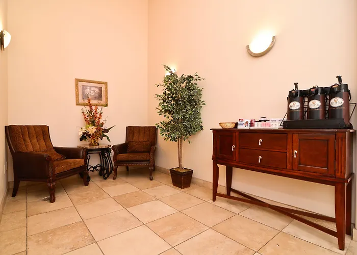 Best Western Plus Battleground Inn & Suites