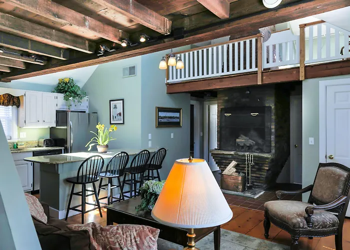 Essex Street Inn & Suites, An Ascend Collection Hotel
