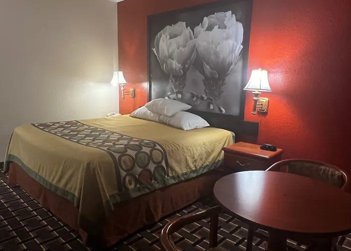 Super 8 By Wyndham Brookshire Tx