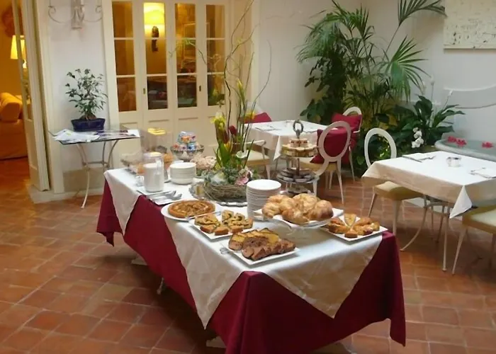 Hotel & Residenza 100 Torri