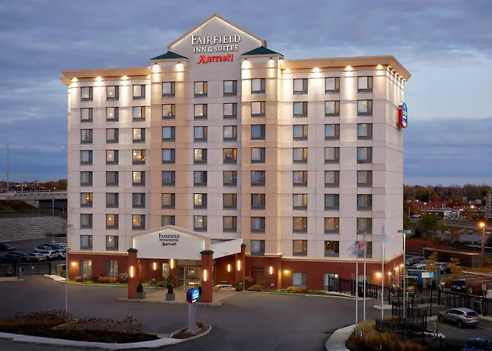 Fairfield Inn & Suites By Marriott Montreal Airport