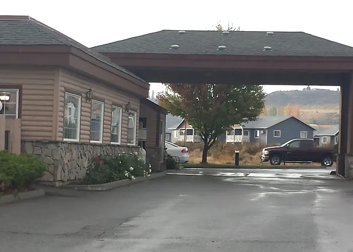 Omak Inn