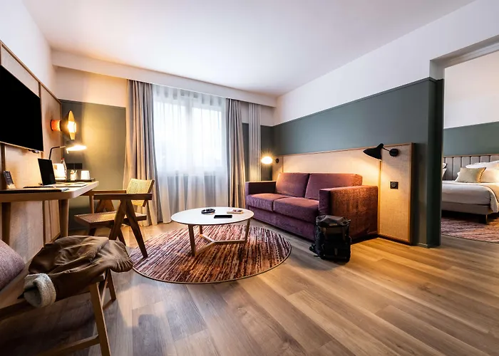 Best Western Plus L'Oree Paris Sud