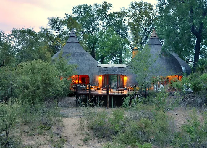 Hoyo Hoyo Safari Lodge