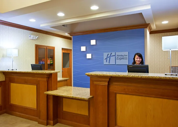 Holiday Inn Express Hotel & Suites Bay City By Ihg