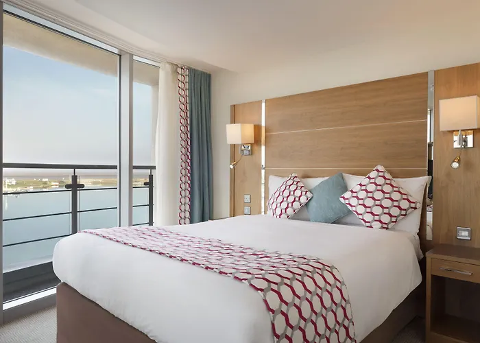 Waterfront Southport Hotel