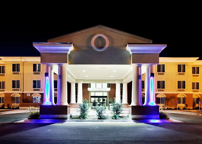 Holiday Inn Express & Suites Ozona By Ihg