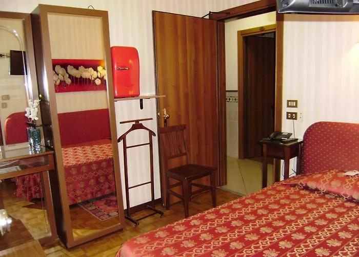 Hotel Italia City Center
