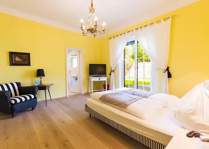Hotel Schloss Leonstain