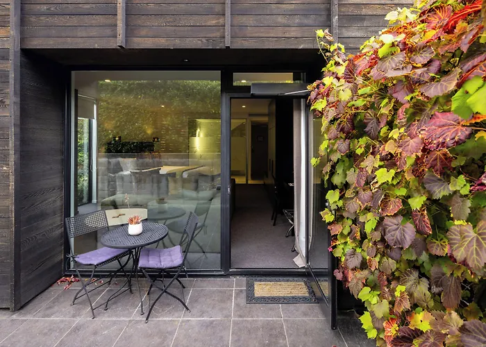 Queenstown Park Boutique Hotel