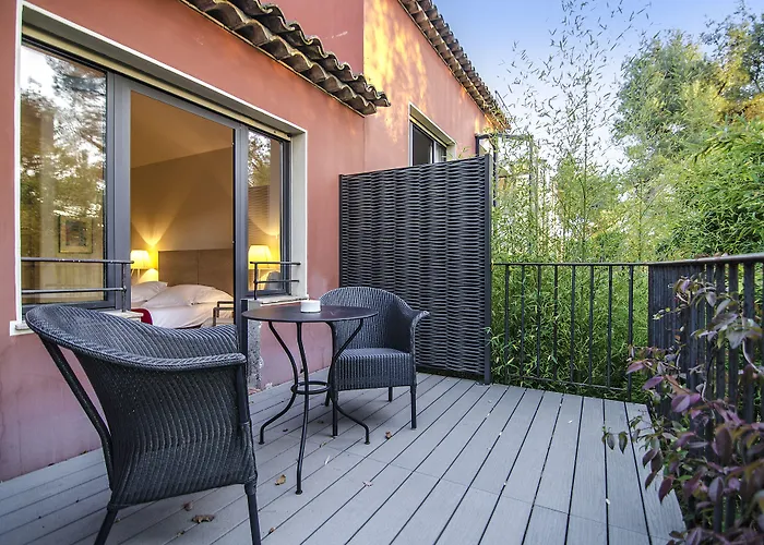 Hotel****Spa & Restaurant Cantemerle