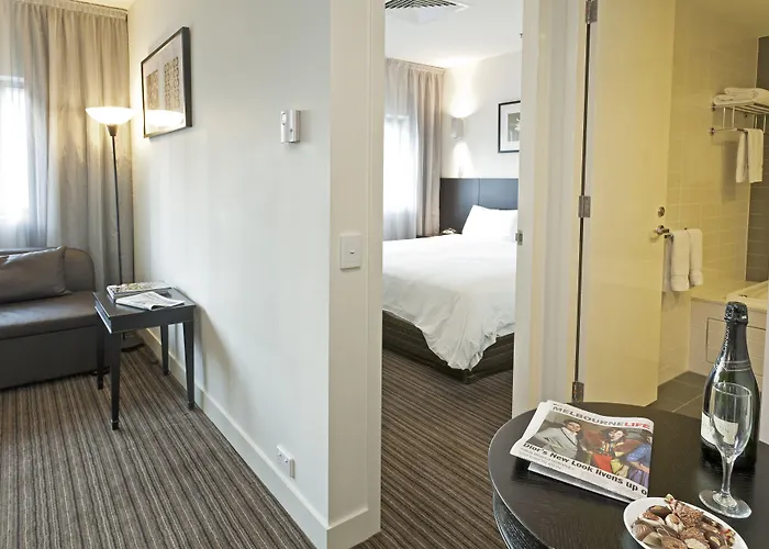 Causeway 353 Hotel