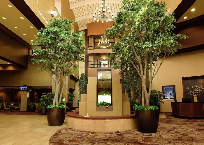 Embassy Suites By Hilton Minneapolis North
