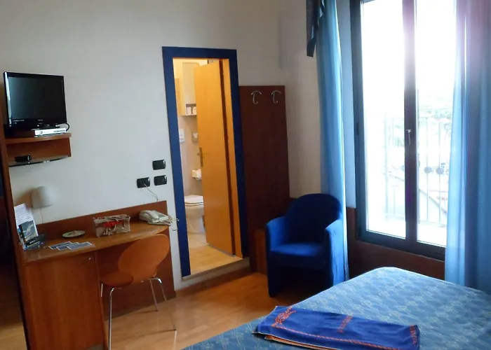 Miramare Hotel Ristorante Convegni Aperto Tutto L'Anno