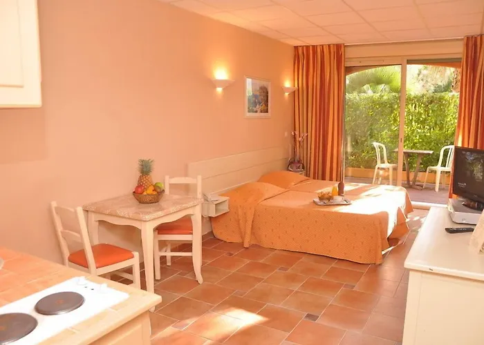 Hotel Lou Castelet