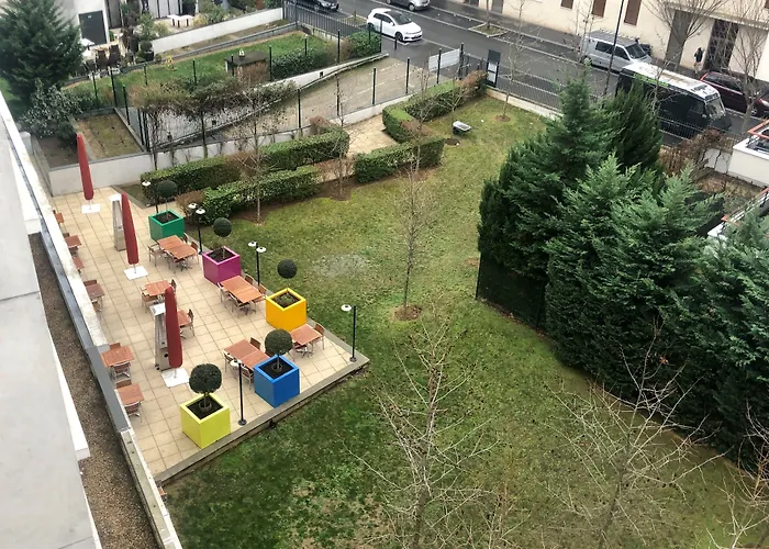 Courtyard By Marriott Paris Saint Denis