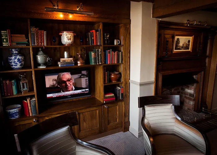 The Red Lion Inn By Chef & Brewer Collection