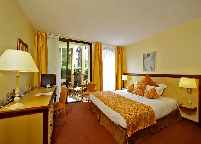 Au Grand Hotel De Sarlat - Pavillon De Selves