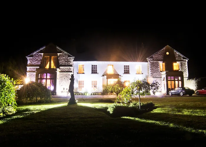 Glewstone Court Country House Hotel
