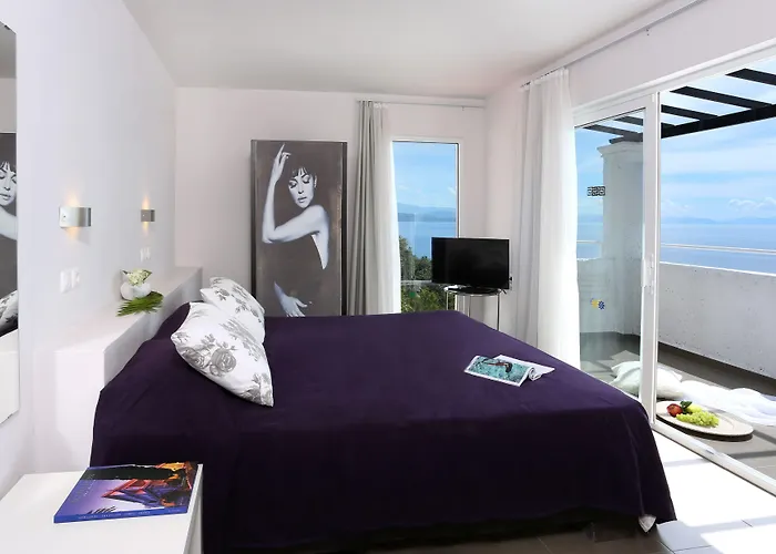 Pantokrator Hotel