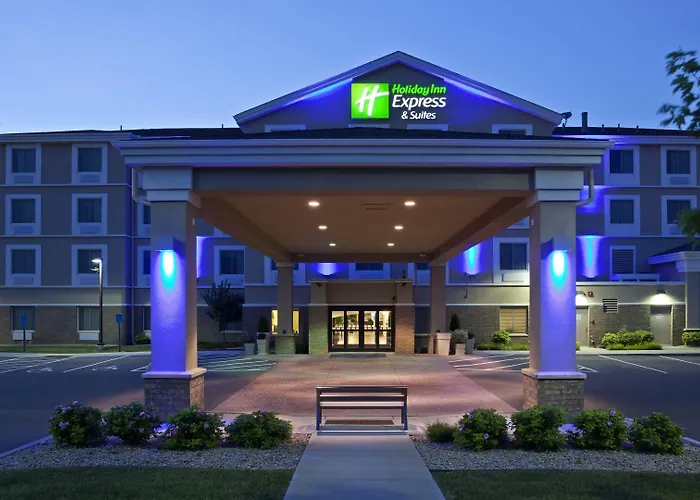 Holiday Inn Express Hotel & Suites Rogers By Ihg