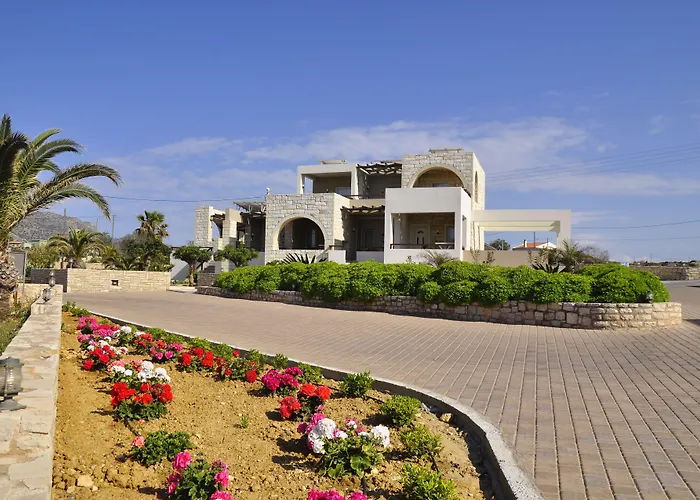 Kavos Hotel & Suites