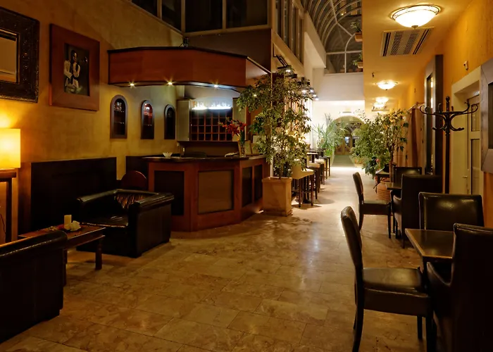 Enjoy Inn