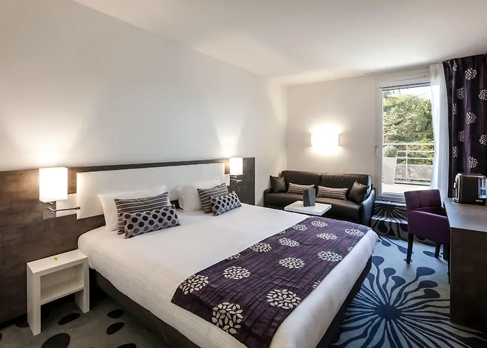 Logis Hotel Restaurant & Spa Au Comte D'Ornon
