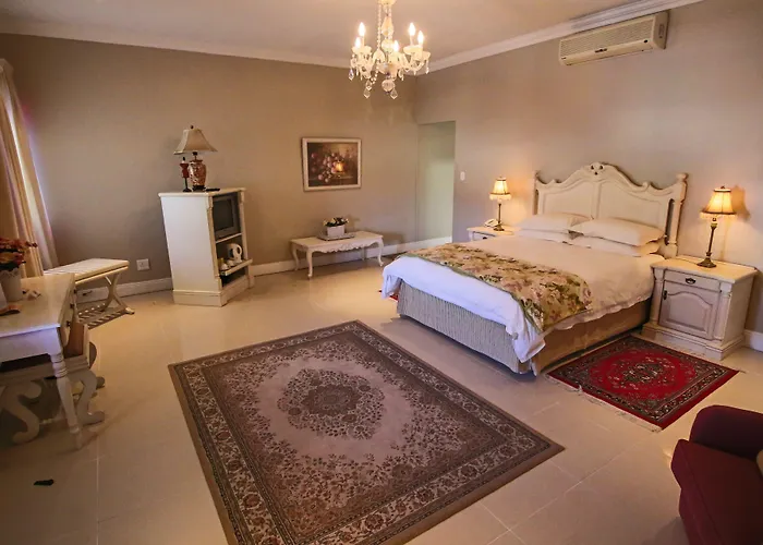 The Victorian 1906 Hotel
