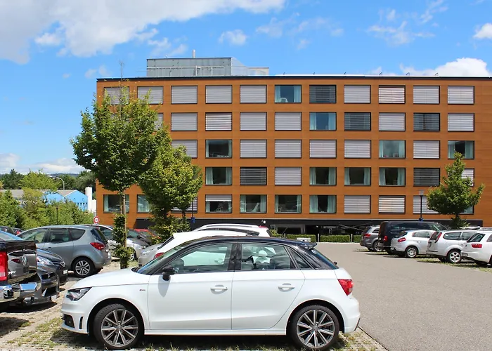 Holiday Inn Express Zürich Airport, an IHG Hotel